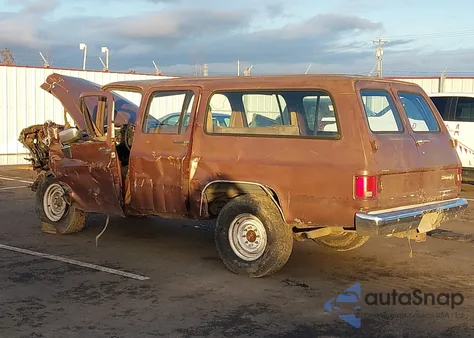 1988 Chevrolet Suburban R20 from USA, damaged, VIN 1GNGR26K1JF166767